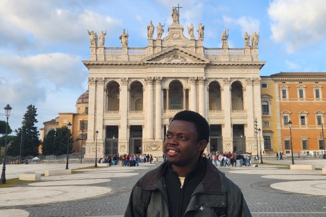 THE SACRIFICIAL LAMB IN THE TEMPLE