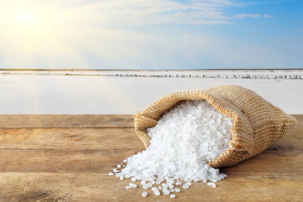 THE FIGURES OF SALT AND LIGHT